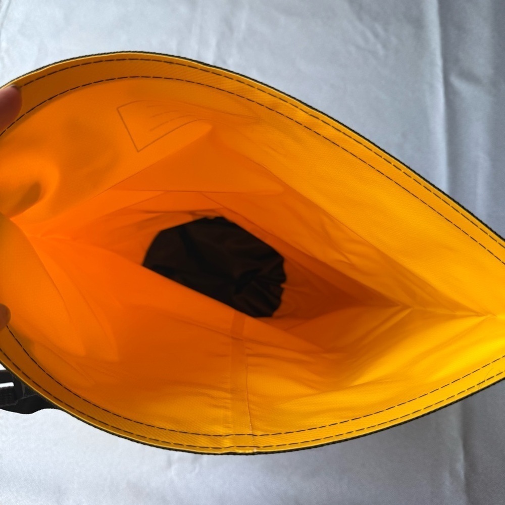 NWOT 15L Ocean Pack Waterproof Dry Bag Yellow Floating Boating - Picture 5 of 5